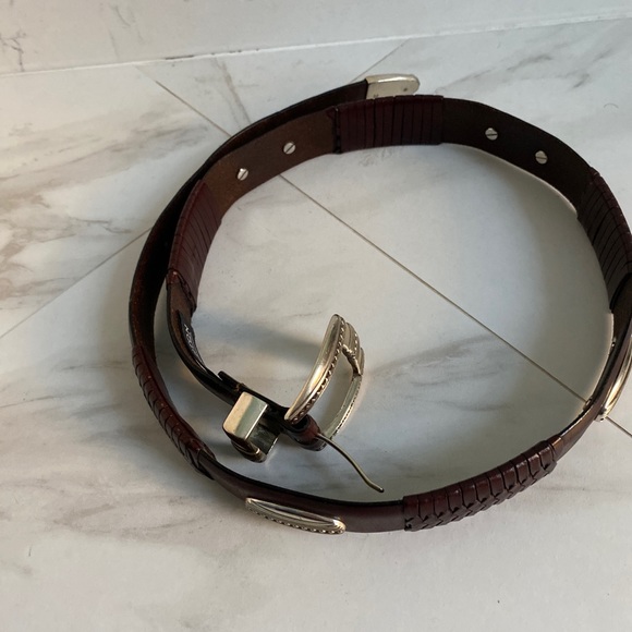 ❌SOLD❌Brighton Brown Leather Belt Mens sze 34 98057 Conchos Silver Tone - Picture 10 of 15